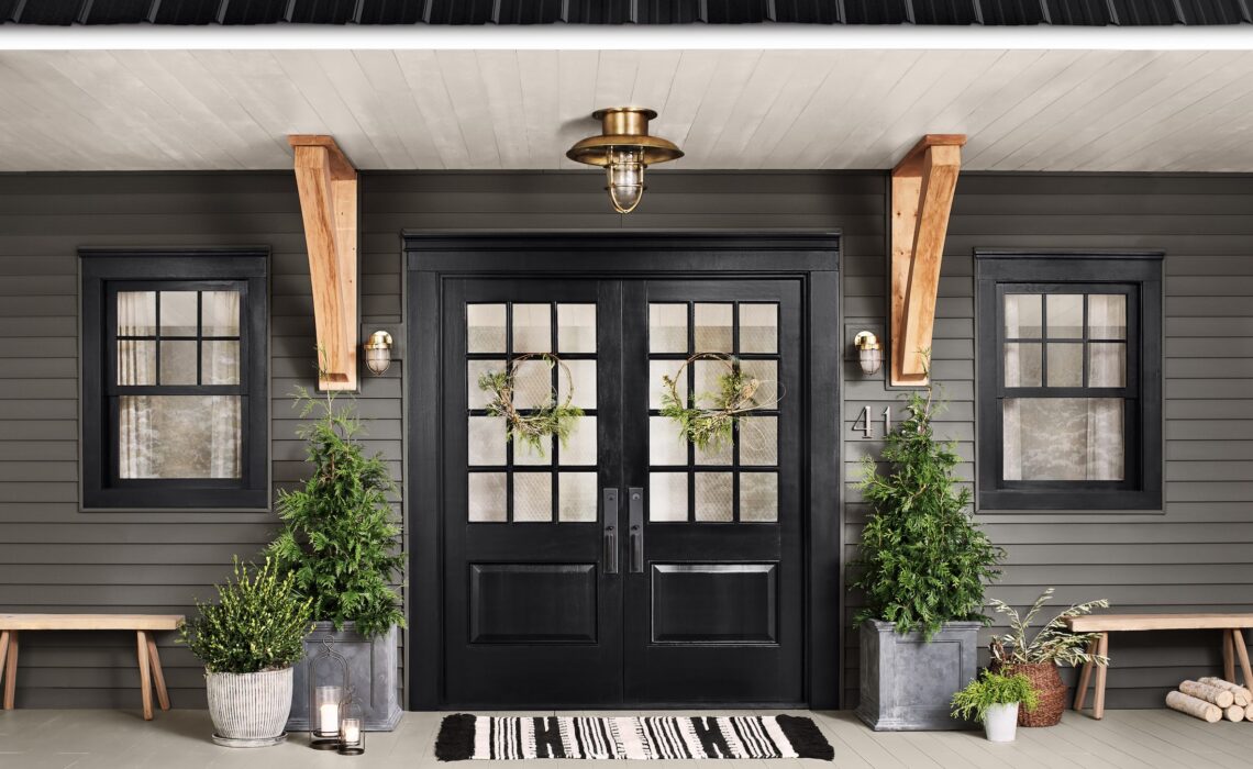 Interior-exterior living space color